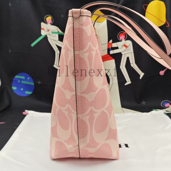 Coach City Tote Bag In Signature Canvas in powder pink color - Picture 4 of 9